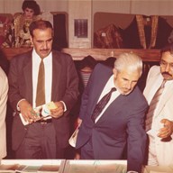 د.فاروق العمر في احد الاسابيع الثقافية