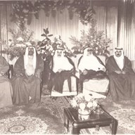 د.فاروق العمر مع سمو الشيخ سعد العبدالله في احدى المناسبات